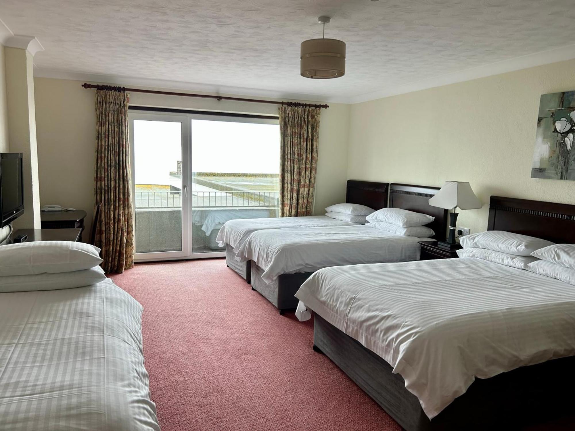 Regent Court - Seafront, Sandown - Free Car Ferry For Bookings Of 3 Or More Nights, Subject To Availability חדר תמונה