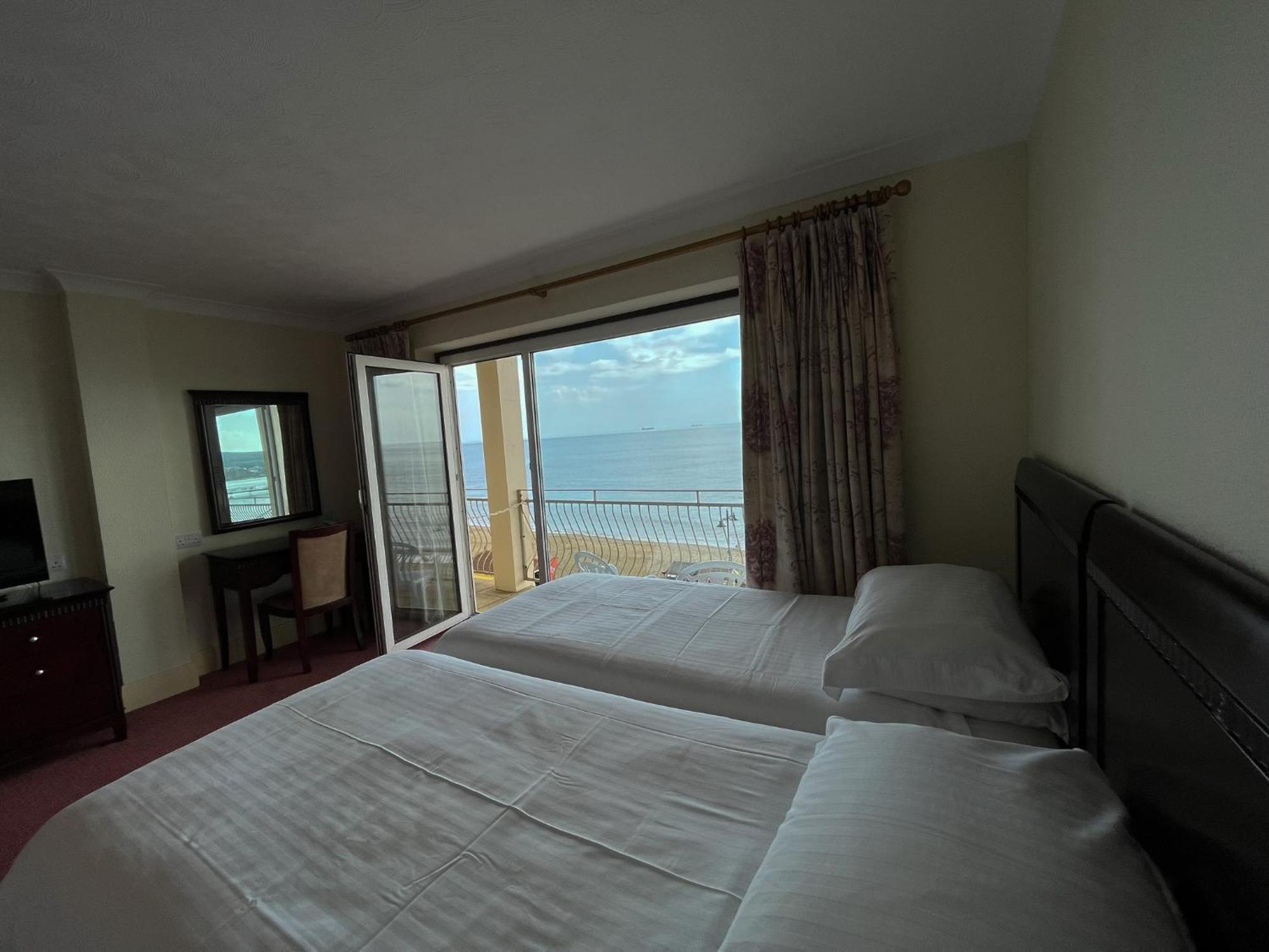 Regent Court - Seafront, Sandown - Free Car Ferry For Bookings Of 3 Or More Nights, Subject To Availability חדר תמונה