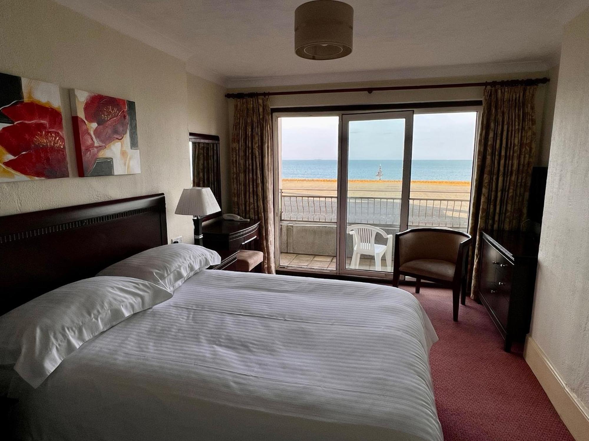 Regent Court - Seafront, Sandown - Free Car Ferry For Bookings Of 3 Or More Nights, Subject To Availability חדר תמונה