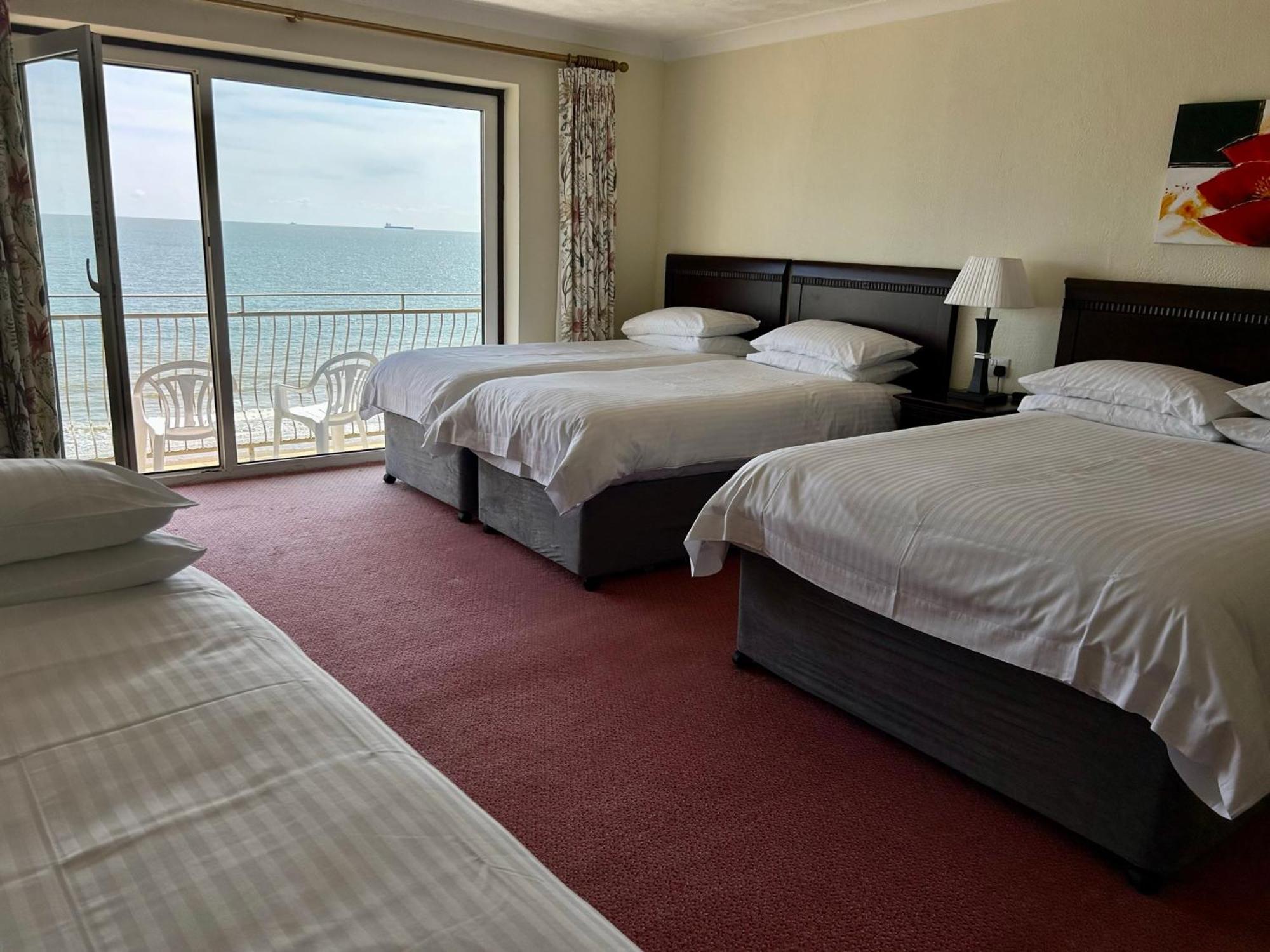 Regent Court - Seafront, Sandown - Free Car Ferry For Bookings Of 3 Or More Nights, Subject To Availability חדר תמונה